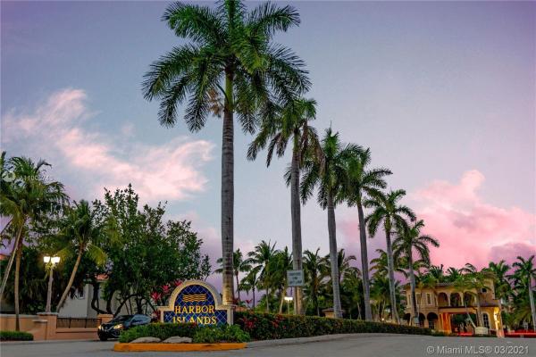 Admirals Cove, 887 W Spinnaker Dr W, Hollywood, Florida 33019, image 2