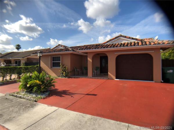 Munne Royal Homes, 14337 SW 100th Ln, The Hammocks, Florida 33186, image 2