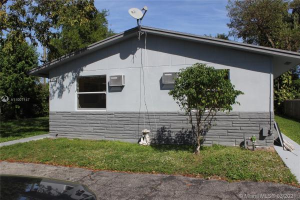 Clair Lake, 2912 SW 19th Ave #1-2, Fort Lauderdale, Florida 33315, image 2