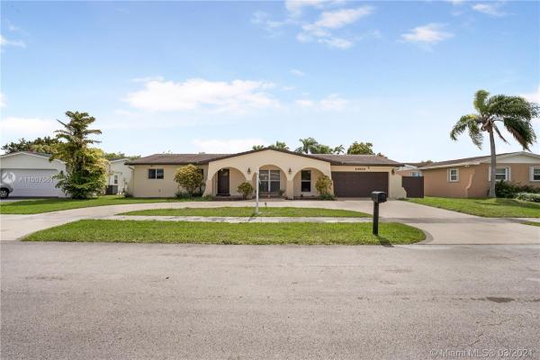 Kendale Lakes No HOA, 14522 SW 75th St, Kendale Lakes, Florida 33183, image 2