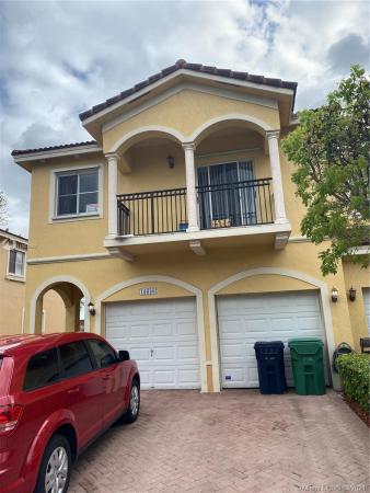 Sunset Lake Townhomes, 16630 SW 70th St, Sunset, Florida 33193, image 2