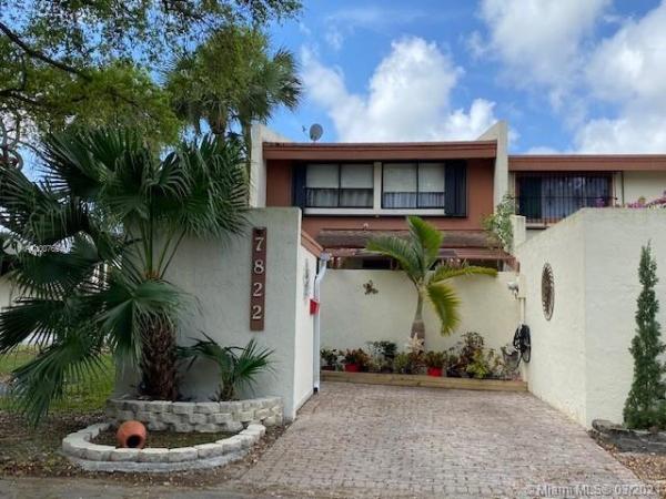 Sunset Kendall Villas, 7822 SW 106th Cir, Kendall, Florida 33173, image 2