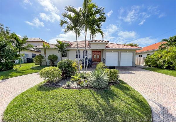 Sans Souci Estates, 2250 NE 122nd St, North Miami, Florida 33181, image 2