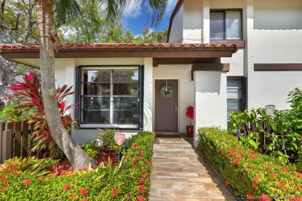 Village Homes In The Crossings, 11425 SW 133rd Ct #63-1, The Crossings, Florida 33186, image 2