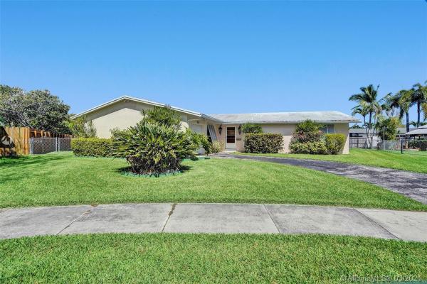 Bel Aire, 18601 SW 92nd Ave, Cutler Bay, Florida 33157, image 2