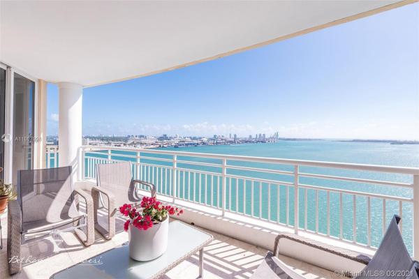Two Tequesta Point, 808 Brickell Key Dr #2002, Miami, Florida 33131, image 2