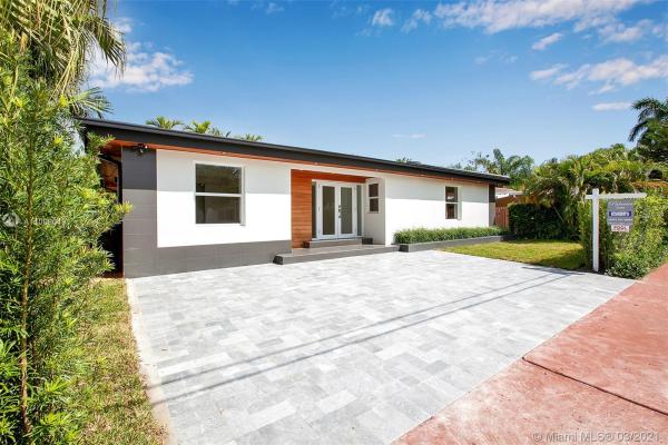 Normandy Golf Course, 685 S Shore Dr, Miami Beach, Florida 33141, image 2
