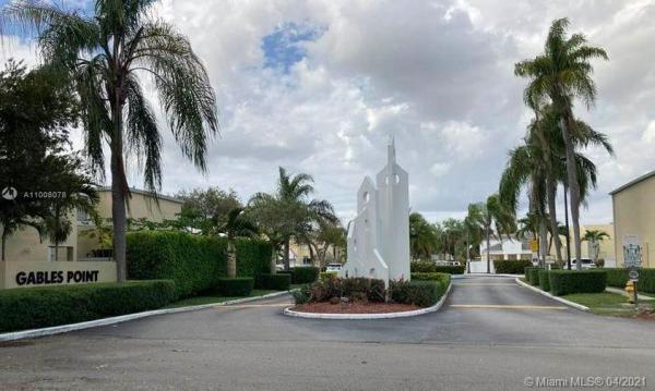 Gables Point, 6855 SW 45th Ln #220, Glenvar Heights, Florida 33155, image 2