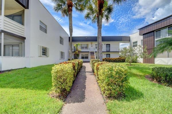Normandy At Kings Point, 992 Normandy U, Delray Beach, Florida 33484, image 1