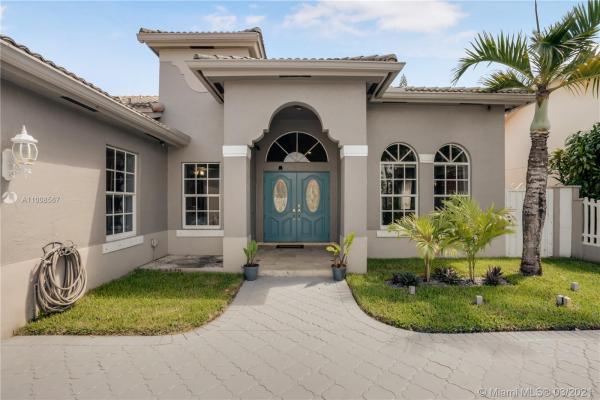 2611 SW 142nd Ct, Unincorporated Dade County, Florida 33175, image 2