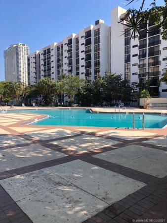 Plaza Of The Americas, 17011 N Bay Rd #612, Sunny Isles Beach, Florida 33160, image 2