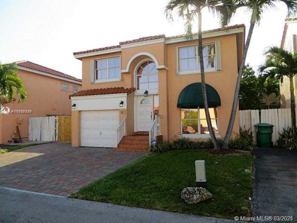 Galloway Lakes, 161 NW 85th Pl, Fountainebleau, Florida 33126, image 2