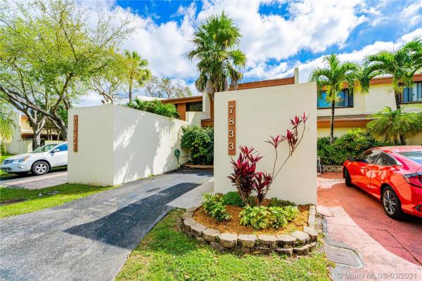 Sunset Kendall Villas, 7833 SW 106th Cir, Kendall, Florida 33173, image 2