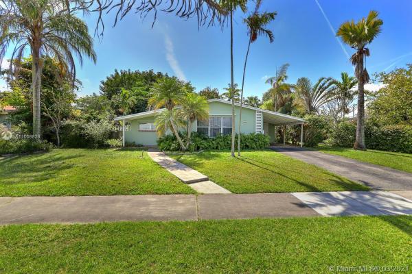 Palmetto Country Club Estates, 9510 SW 166th Ter, Palmetto Estates, Florida 33157, image 2