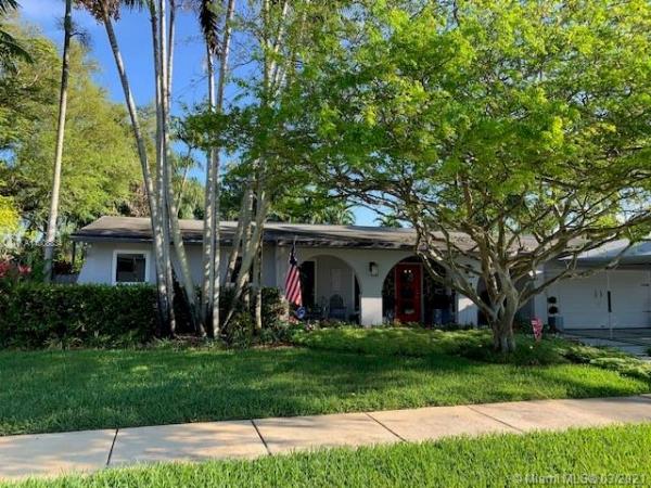 Kendale South, 10241 SW 102nd Ter, Kendall, Florida 33176, image 2