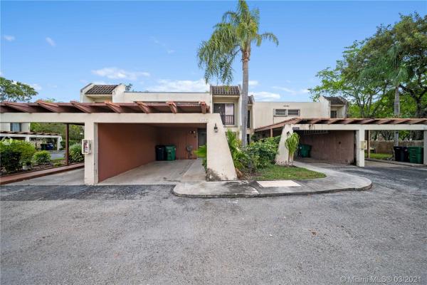 Spanish Villas, 6528 SW Kendale Lakes Dr #1202, Kendale Lakes, Florida 33183, image 2