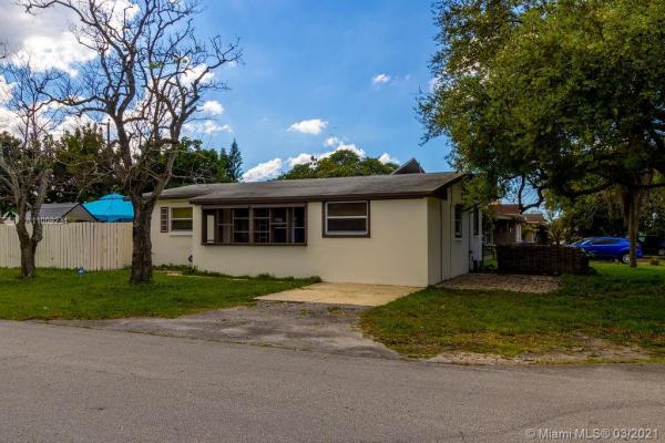 Beverly Park, 6300 Funston St, Hollywood, Florida 33023, image 2