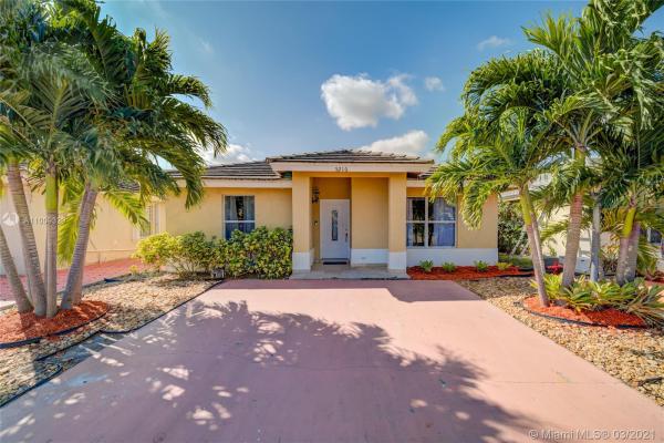 Monterrey, 5216 NW 187th Ln, Miami Gardens, Florida 33055, image 2
