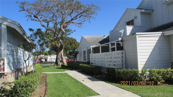 Village Homes At Country Walk, 13737 SW 149th Cir Ln #4-45, Country Walk, Florida 33186, image 2