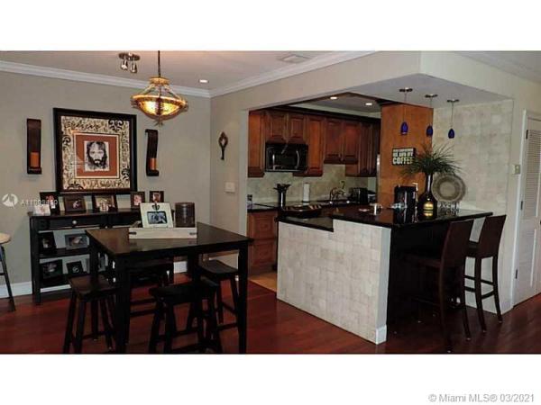 Kingston Square, 9454 SW 77th Ave #S7, Kendall, Florida 33156, image 2