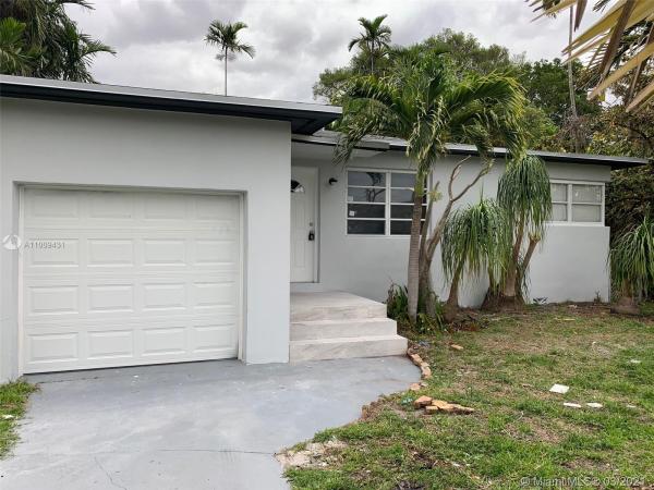 Hollywood Little Ranches, 2545 Pierce St, Hollywood, Florida 33020, image 2