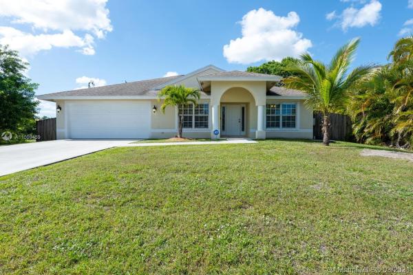 756 NE Jordan Ter, Florida 34983, image 2