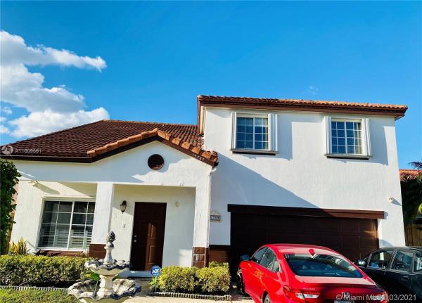 Weitzer At Lago Mar, 15789 SW 75 Ter #, Kendale Lakes, Florida 33193, image 2