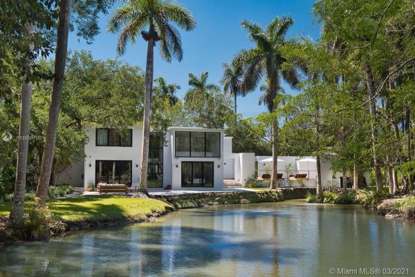 Kerrwood Oaks, 5530 Kerwood Oaks Dr, Coral Gables, Florida 33156, image 2