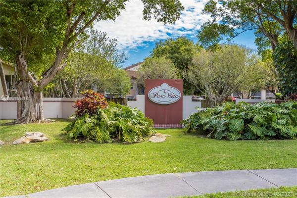 Parc Vista, 14016 SW 91st Ter, Kendall, Florida 33186, image 2