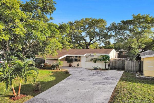 Miramar Tropical, 7642 Indigo St, Miramar, Florida 33023, image 2
