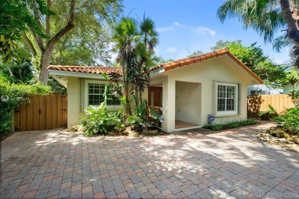 West Larkin Park, 6840 SW 77th Ter, South Miami, Florida 33143, image 2