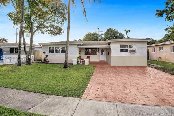 Miramar Tropical, 2806 Island Dr, Miramar, Florida 33023, image 2