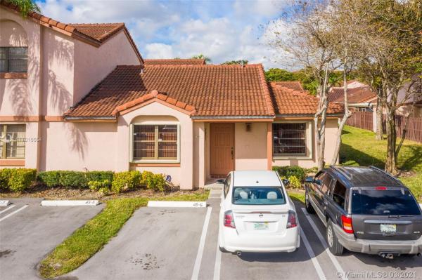 Villa Homes At The Moors, 6552 NW 171st St, Country Club, Florida 33015, image 2