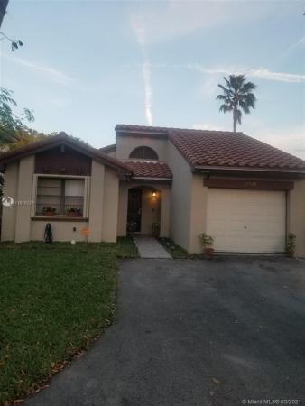 The Moors Cluster Homes, 17345 NW 63rd Ave, Country Club, Florida 33015, image 2