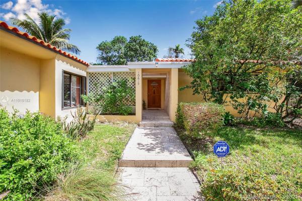 Miami Shores Estates, 10619 NE 10th Pl, Miami Shores, Florida 33138, image 2