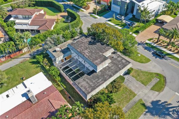 Hollywood Golf Estates, 1120 Diplomat Pkwy, Hollywood, Florida 33019, image 2