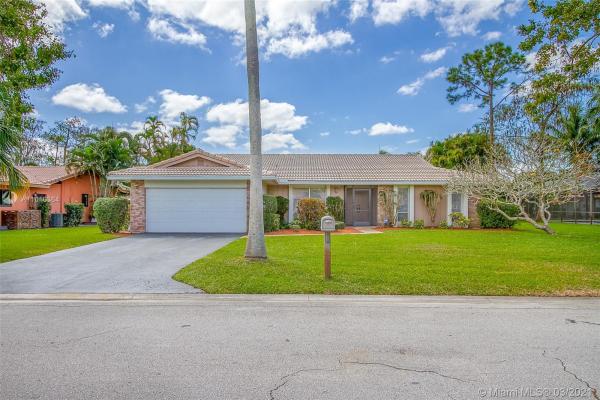 8352 NW 6th Ct, Coral Springs, Florida 33071, image 2