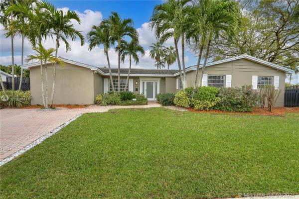 Kendale, 9715 SW 104th Ct, Kendall, Florida 33176, image 2