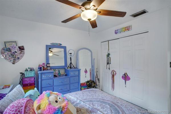 East Shenandoah, 3371 SW 1st Ave, Miami, Florida 33145, image 2
