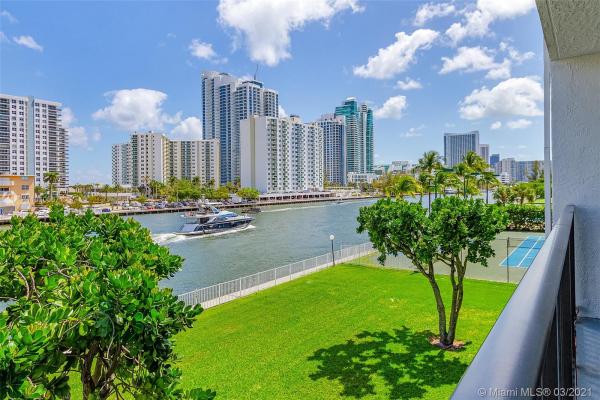 Oceanview Park, 1000 Parkview Dr #321, Hallandale Beach, Florida 33009, image 2