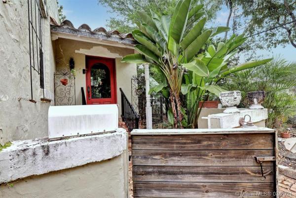 Granada, Coral Gables, Florida 33134, image 2