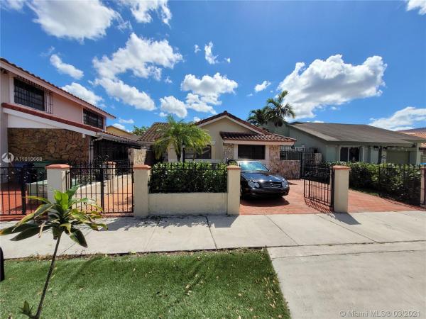 Bilbao Estates, 8920 SW 5th Ln, Fountainebleau, Florida 33174, image 2