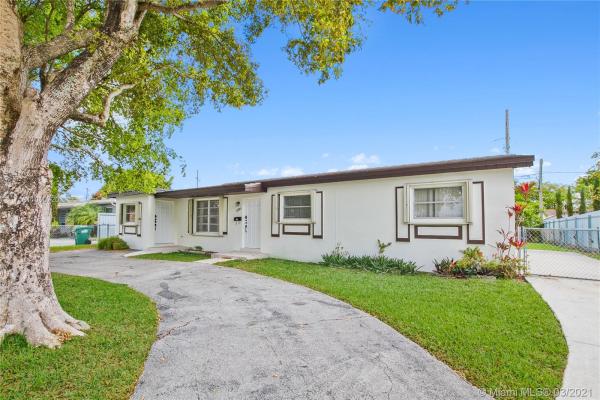 Coral Gardens, 2721 SW 97th Ave, Westchester, Florida 33165, image 2