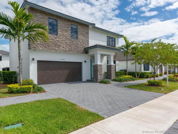 The Landings, 23467 SW 108th Ct, Princeton, Florida 33189, image 2