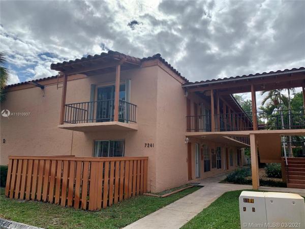 Cypress Village, 7241 Miami Lakes Dr #D2, Miami Lakes, Florida 33014, image 2
