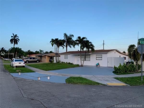 Palm Springs North Residential, 7898 NW 173rd St, Palm Springs North, Florida 33015, image 2