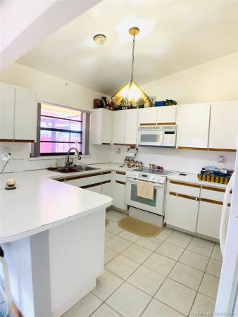 Sunset Mansions, 11237 SW 74th Ter, Kendall, Florida 33173, image 2