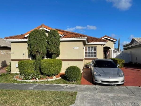 Peral, 9451 SW 154th Pl, The Hammocks, Florida 33196, image 2