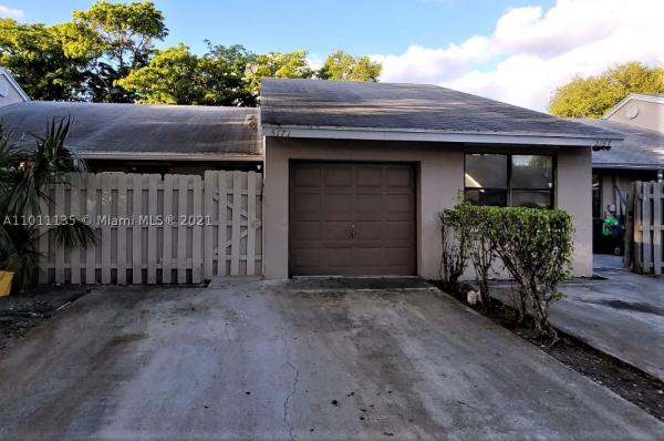 Pine Glen At Abbey Park, 5171 Glencove Ln, West Palm Beach, Florida 33415, image 1