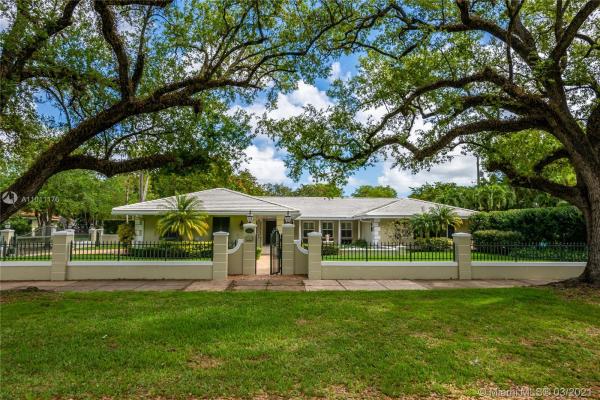 Granada, 1301 Country Club Prado, Coral Gables, Florida 33134, image 2